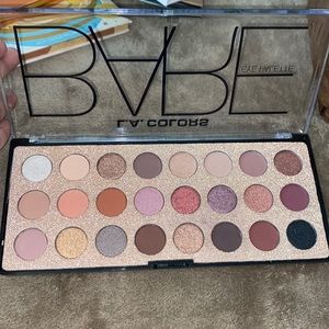 Eyeshadow pallet